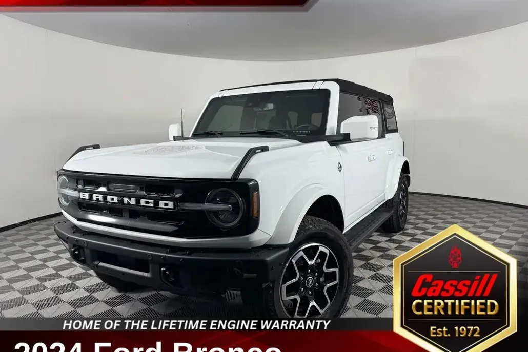 2024 Ford Bronco Outer Banks photo 1