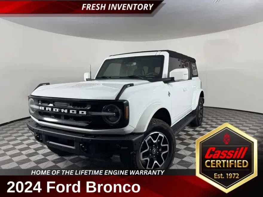 2024 Ford Bronco Outer Banks photo 1