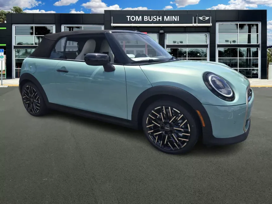 2025 Mini Cooper S Iconic photo 1