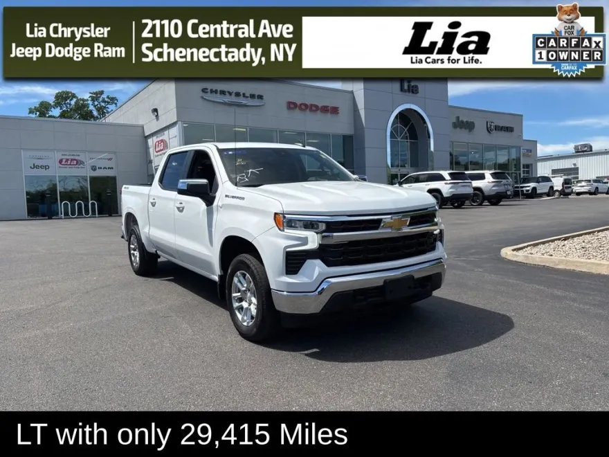 2022 Chevrolet Silverado 1500 LT photo 1