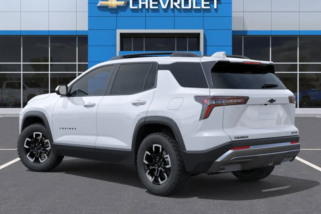 2026 Chevrolet Equinox ACTIV photo 1
