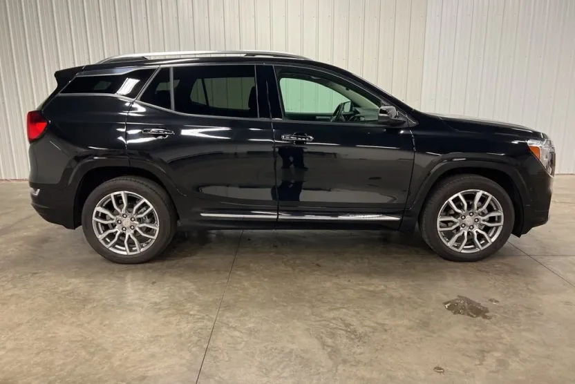 2024 Gmc Terrain Denali photo 1