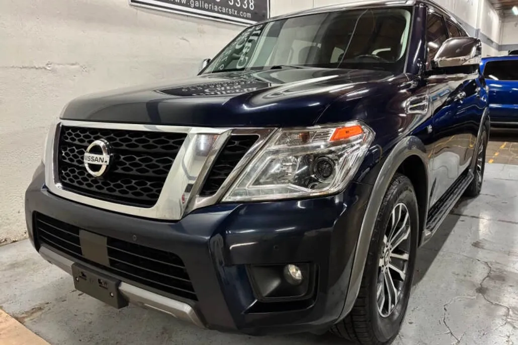 2020 Nissan Armada SV photo 1
