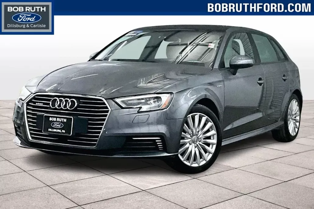 2017 Audi A3 E-tron Premium photo 1