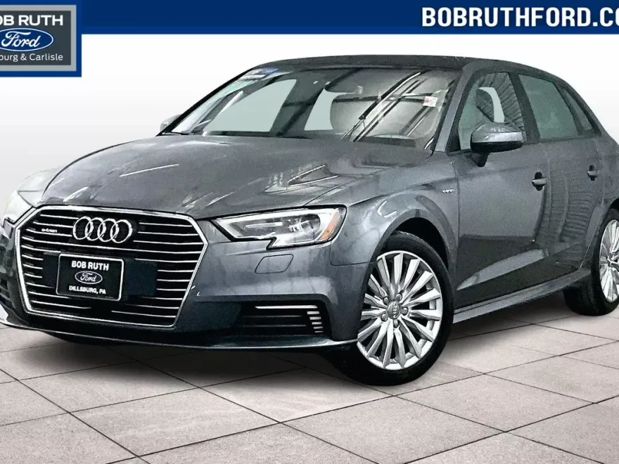 2017 Audi A3 E-tron Premium photo 1