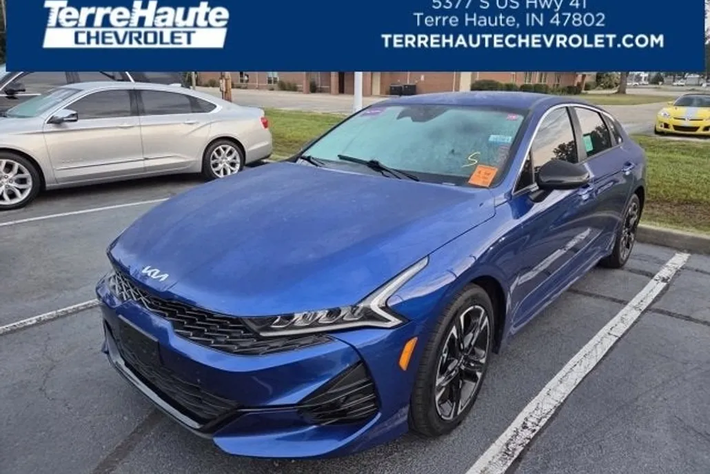 2022 Kia K5 GT-Line photo 1