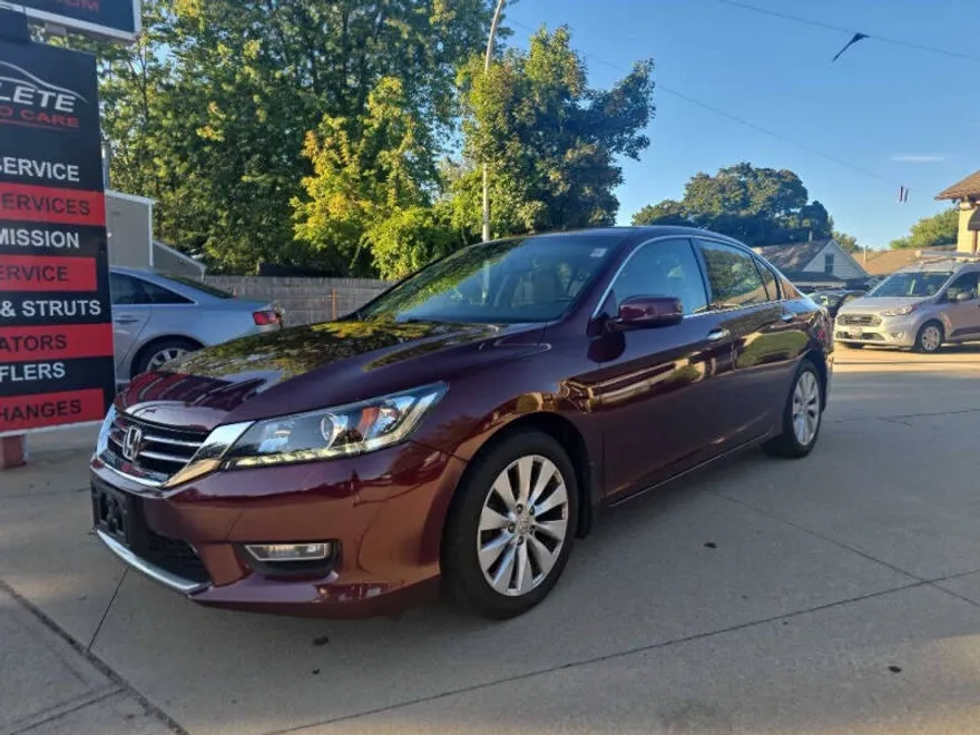 2013 Honda Accord photo 1