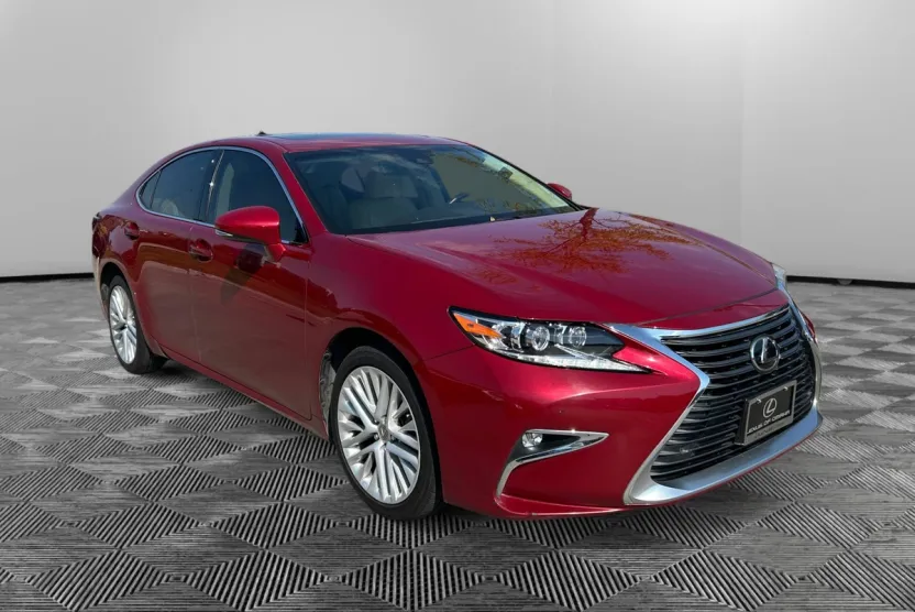 2016 Lexus ES 350 photo 1