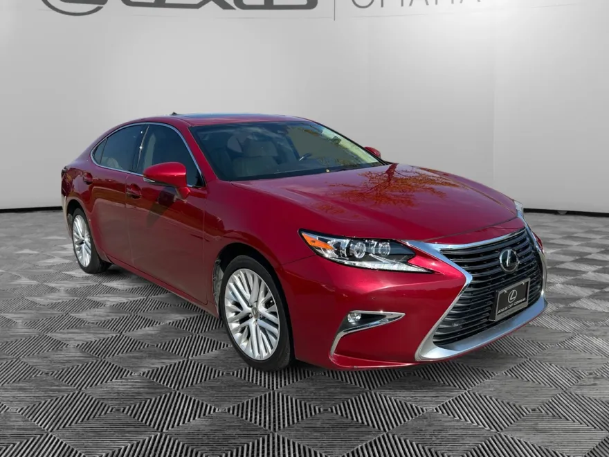 2016 Lexus ES 350 photo 1