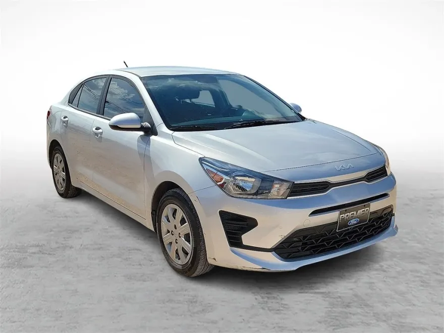 2022 Kia Rio LX photo 1