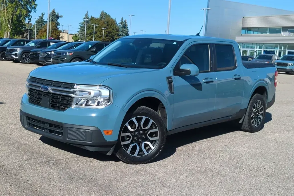 2022 Ford Maverick Lariat photo 1
