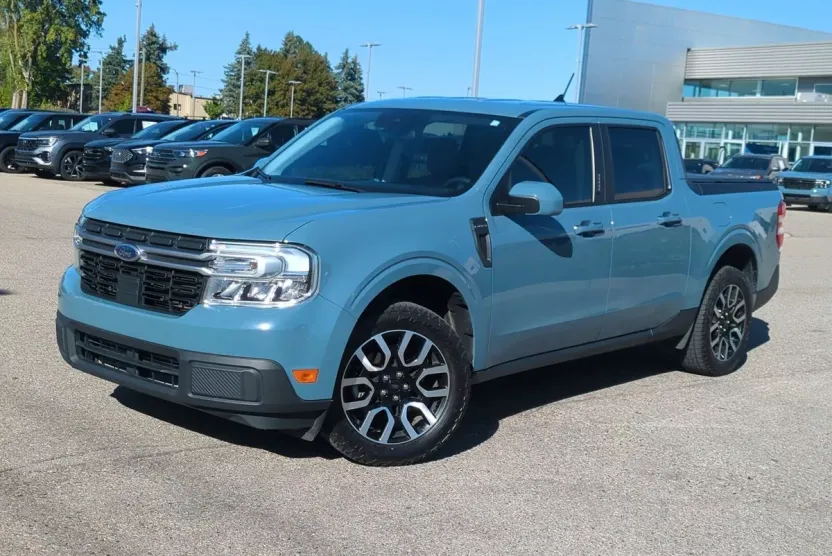 2022 Ford Maverick Lariat photo 1