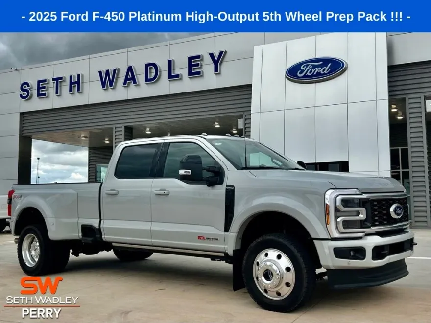 2025 Ford F-450 photo 1