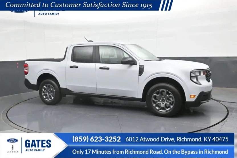 2025 Ford Maverick XLT photo 1