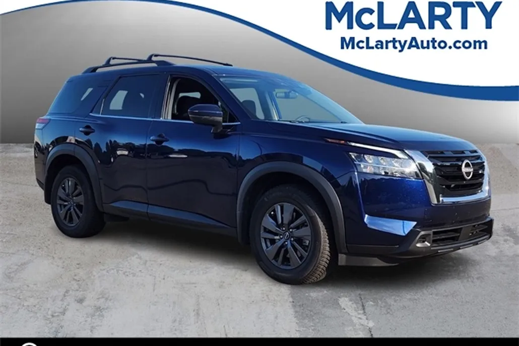 2022 Nissan Pathfinder SV photo 1