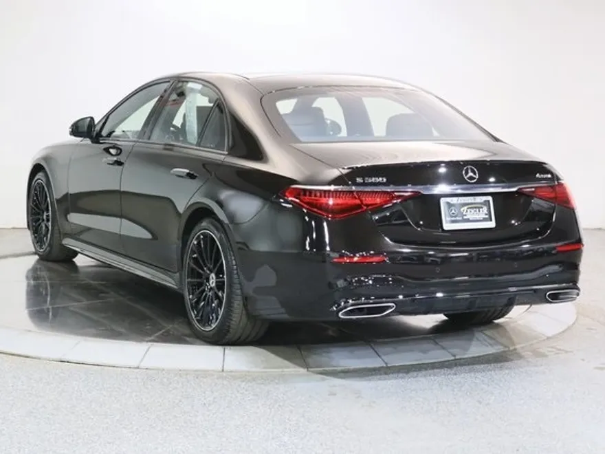 2024 Mercedes Benz S 580 4MATIC photo 1