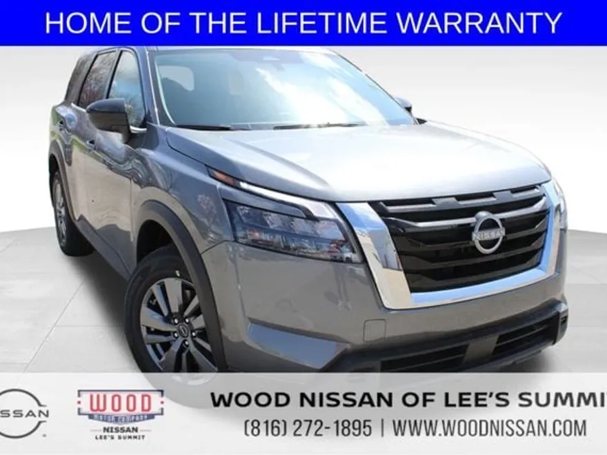 2025 Nissan Pathfinder S photo 1