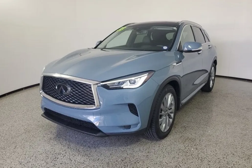2023 Infiniti QX50 Luxe photo 1