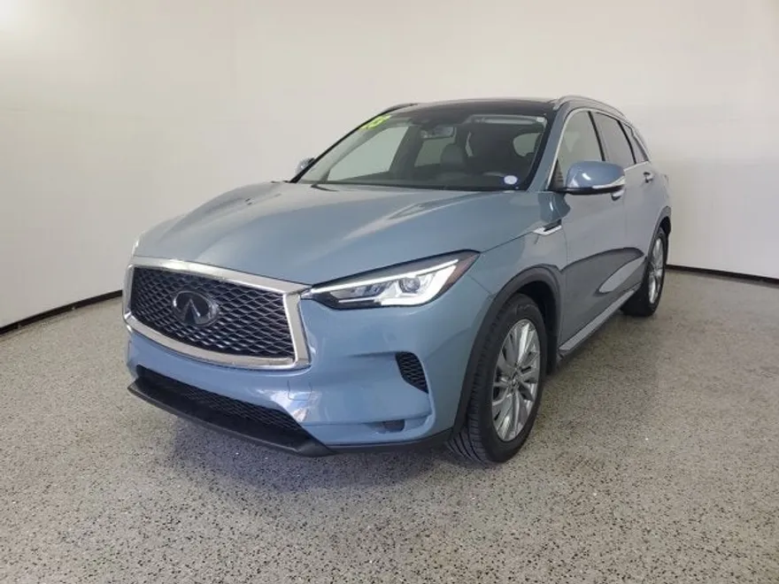 2023 Infiniti QX50 Luxe photo 1