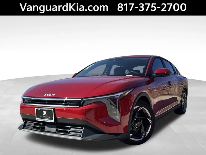 2025 Kia K4 EX photo 1