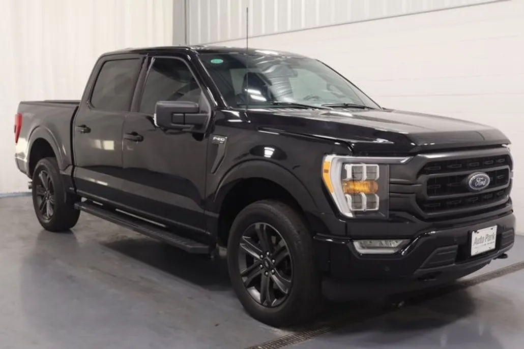2023 Ford F-150 XLT photo 1