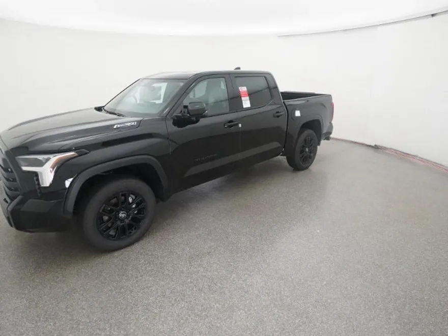 2026 Toyota Tundra Limited CrewMax photo 1
