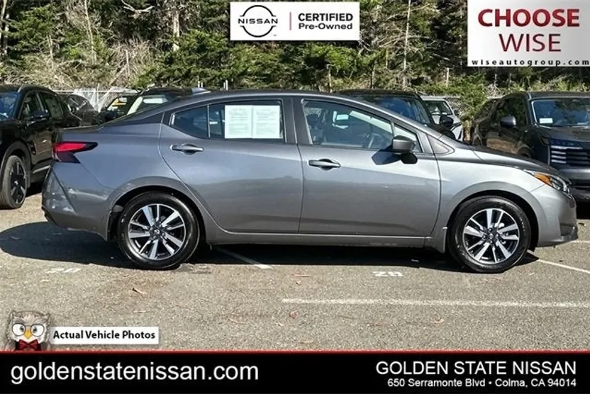 2025 Nissan Versa SV photo 1