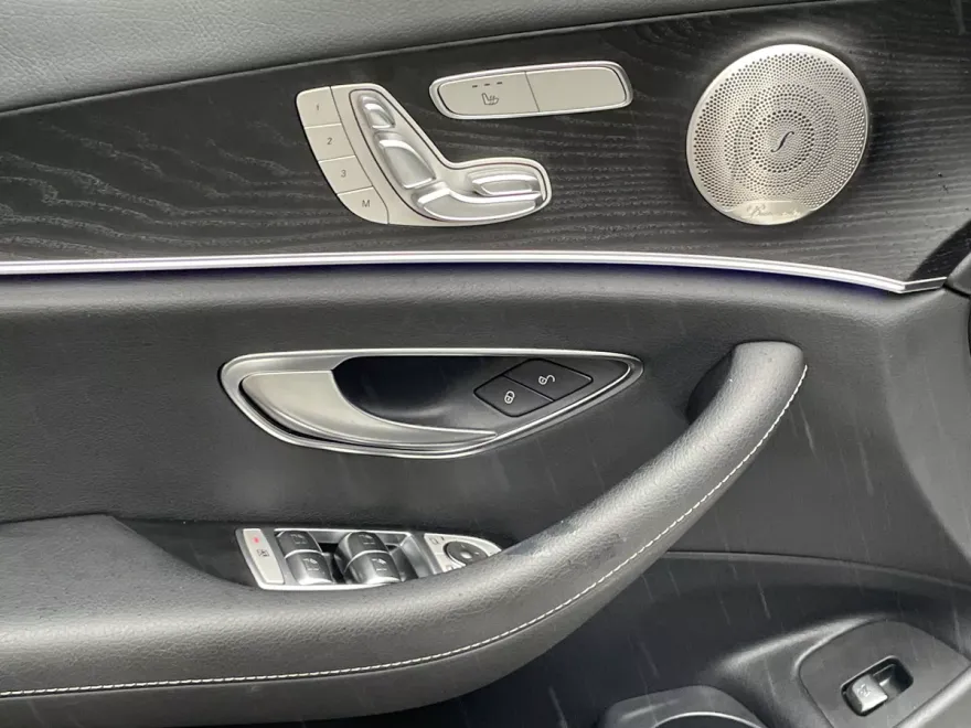 2022 Mercedes Benz E 350 Sedan photo 1