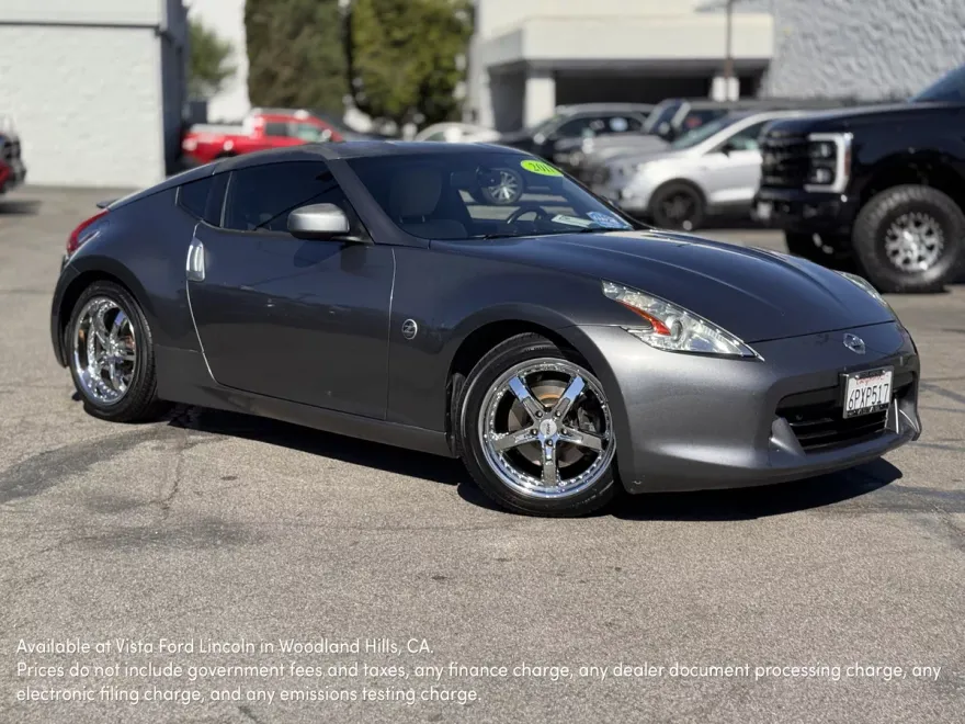 2011 Nissan 370Z Touring photo 1