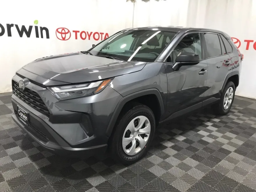 2024 Toyota RAV4 LE photo 1