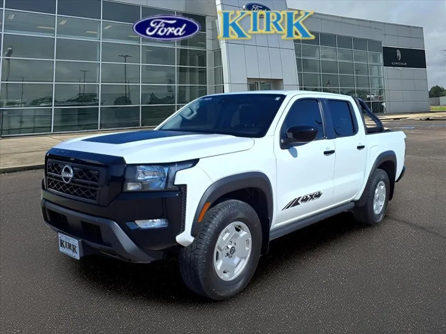 2024 Nissan Frontier SV Crew Cab photo 1