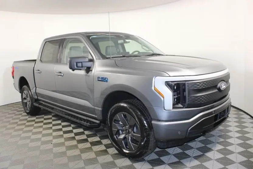 2025 Ford F-150 Lightning photo 1