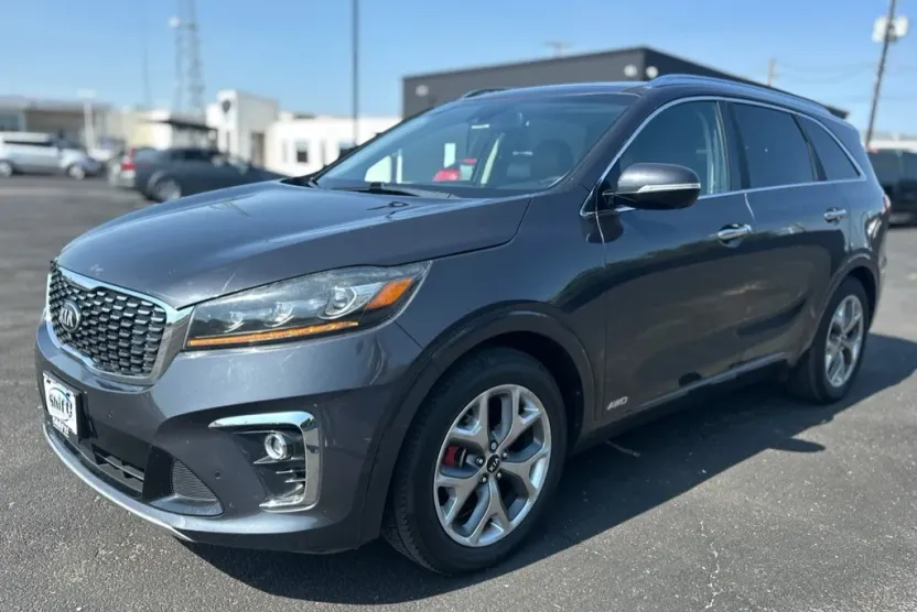 2019 Kia Sorento SX photo 1