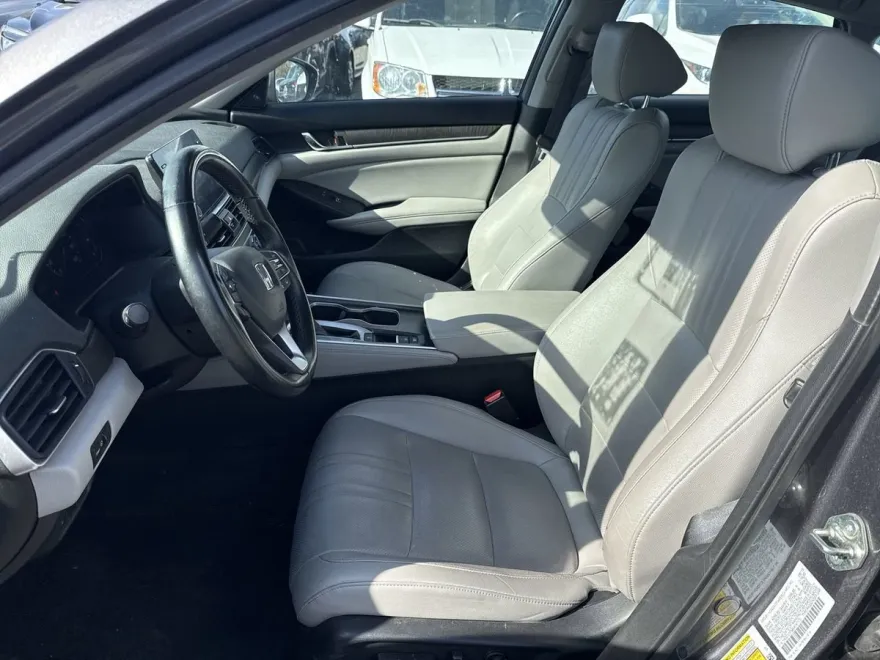 2019 Honda Accord EX-L 1.5T photo 1