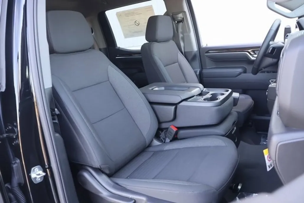 2025 Gmc Sierra 1500 SLE photo 1