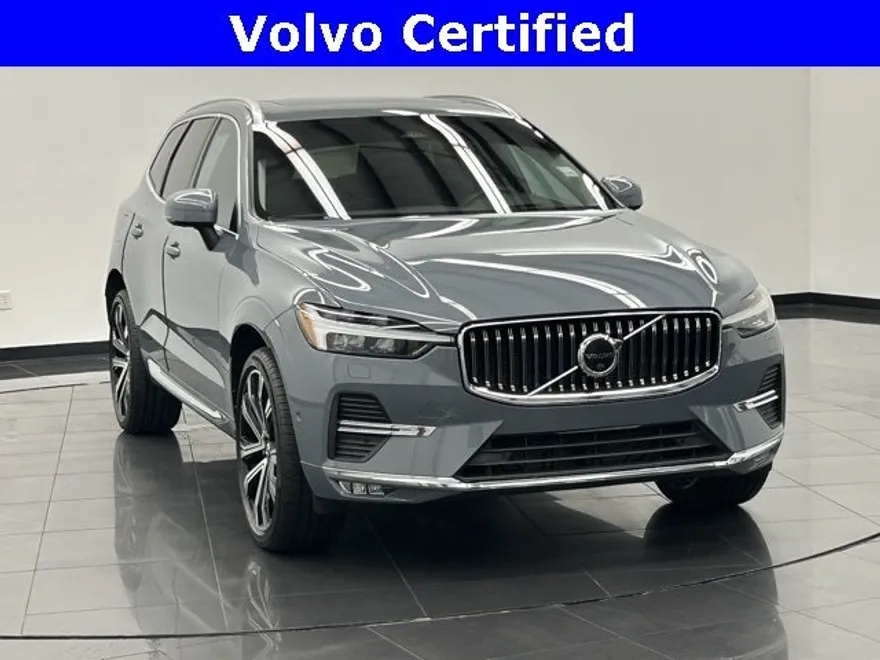 2023 Volvo XC60 B5 Ultimate photo 1