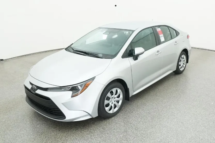 2025 Toyota Corolla LE photo 1