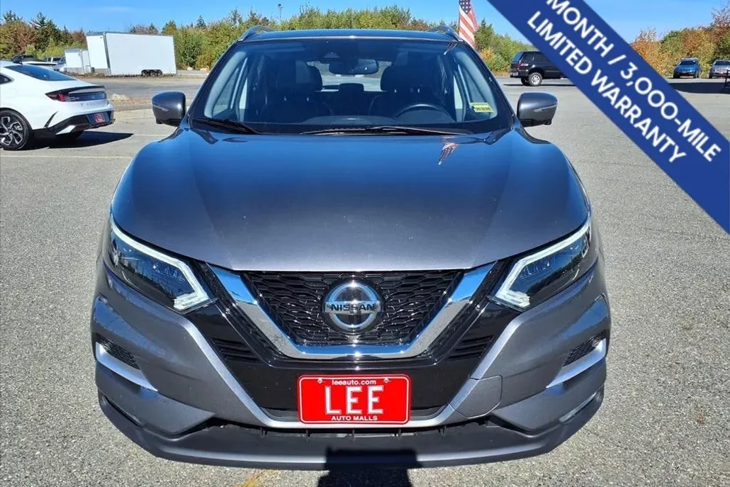 2022 Nissan Rogue Sport SL photo 1