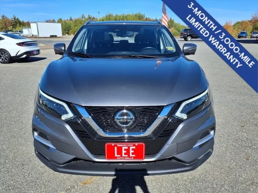 2022 Nissan Rogue Sport SL photo 1