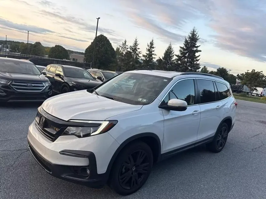 2022 Honda Pilot Special Edition photo 1