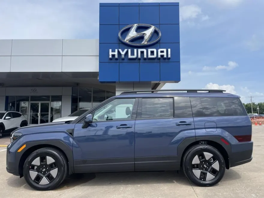2026 Hyundai Santa Fe SEL photo 1