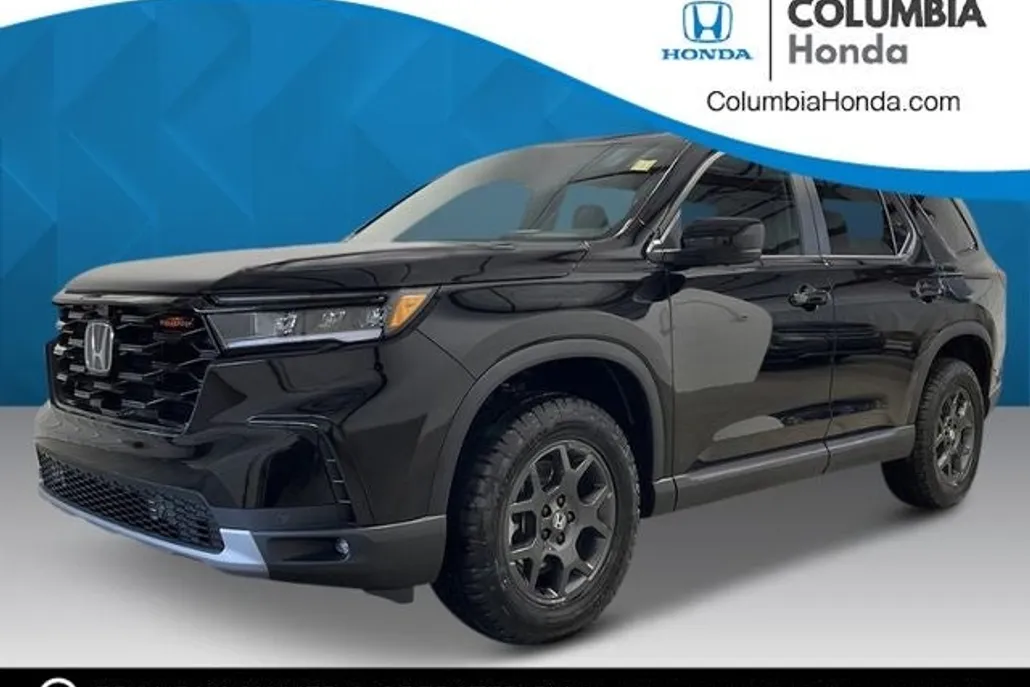 2025 Honda Pilot TrailSport photo 1
