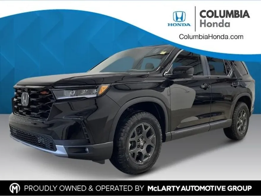 2025 Honda Pilot TrailSport photo 1