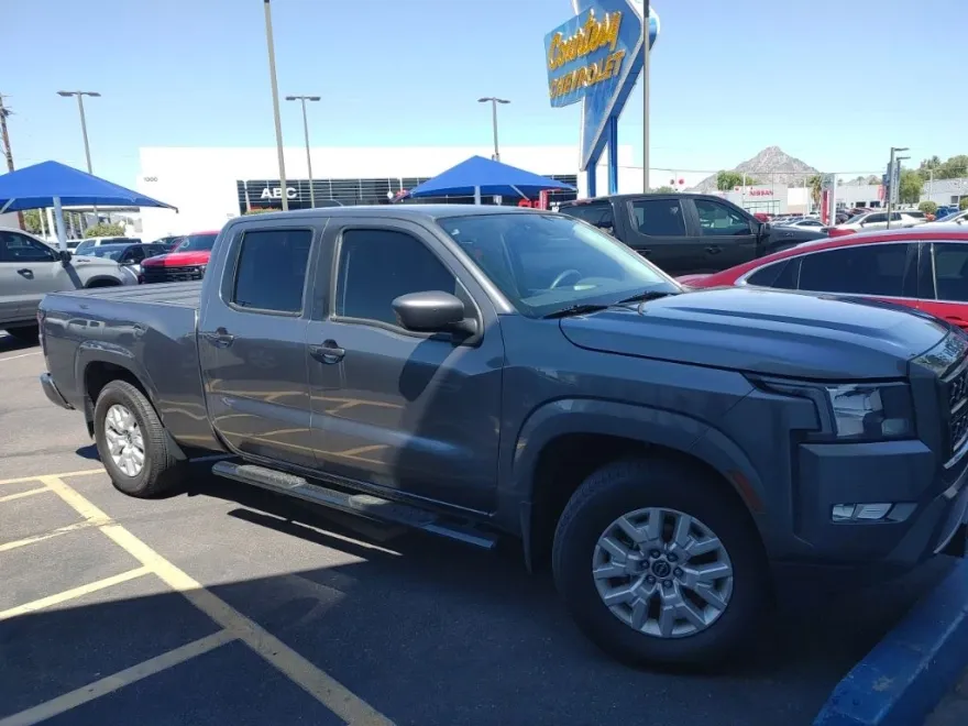 2024 Nissan Frontier SV photo 1