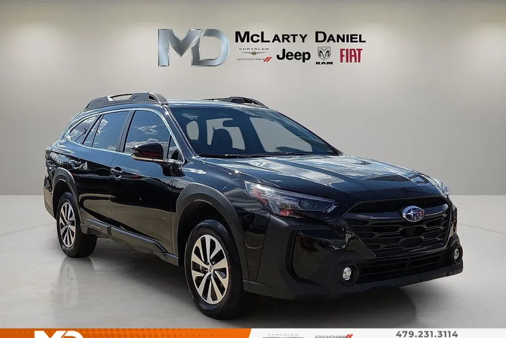 2025 Subaru Outback Premium photo 1