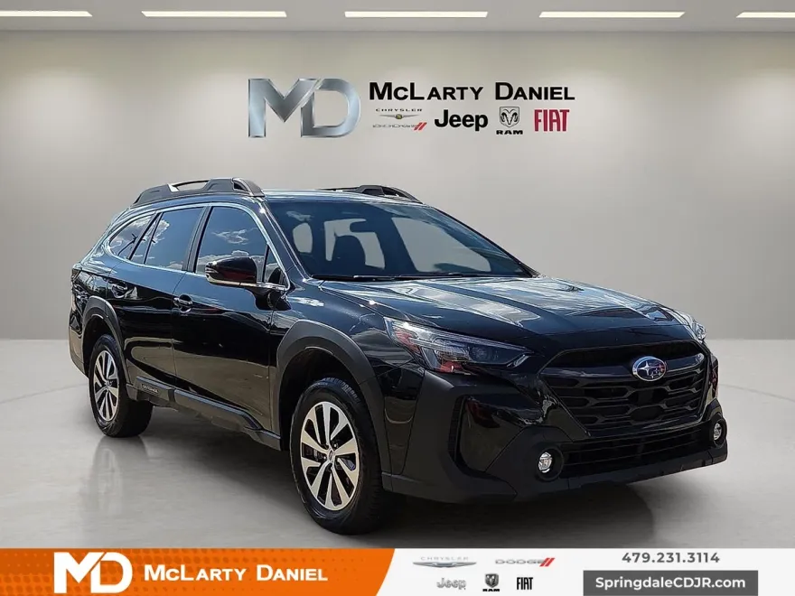 2025 Subaru Outback Premium photo 1