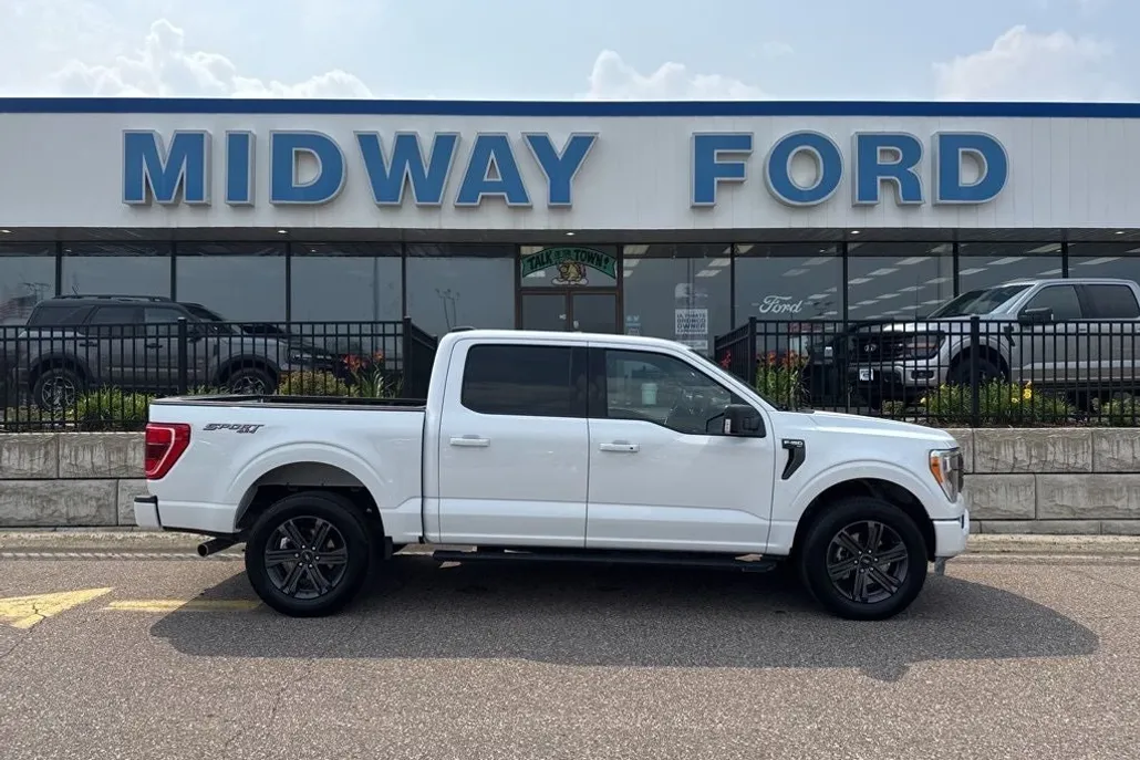 2023 Ford F-150 XLT photo 1