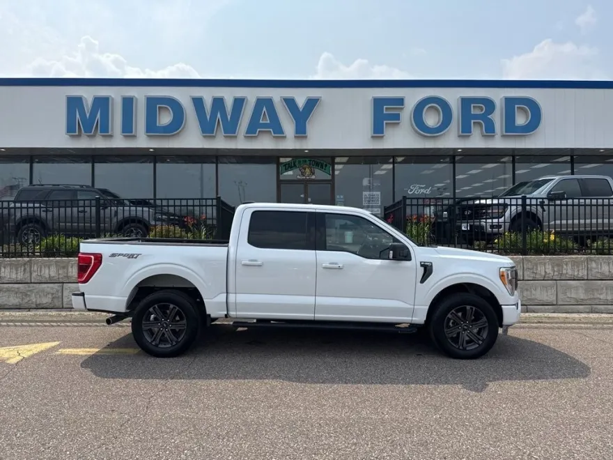 2023 Ford F-150 XLT photo 1