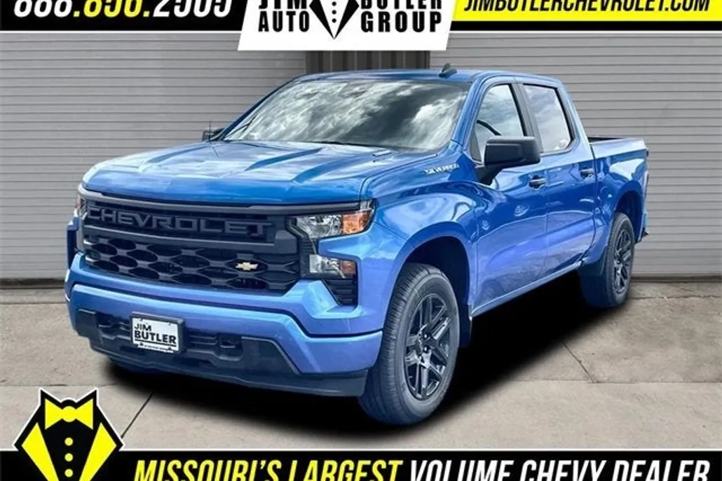 2025 Chevrolet Silverado 1500 Custom photo 1