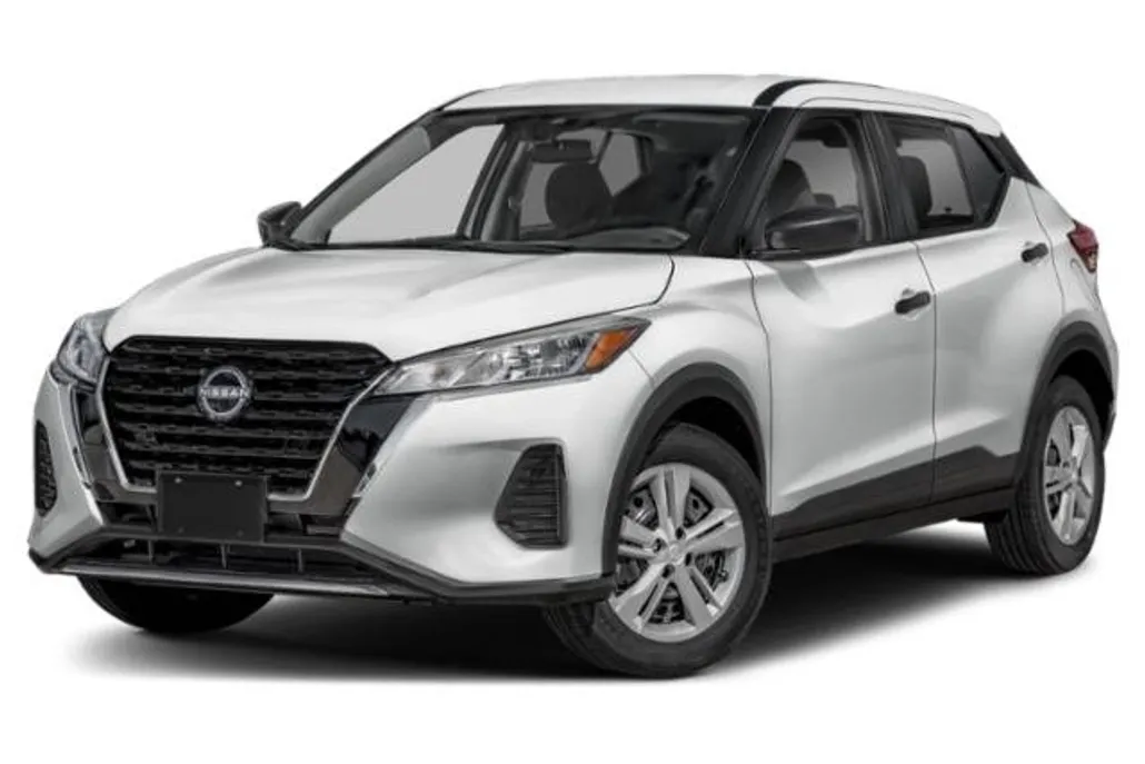 2025 Nissan Kicks Play S photo 1